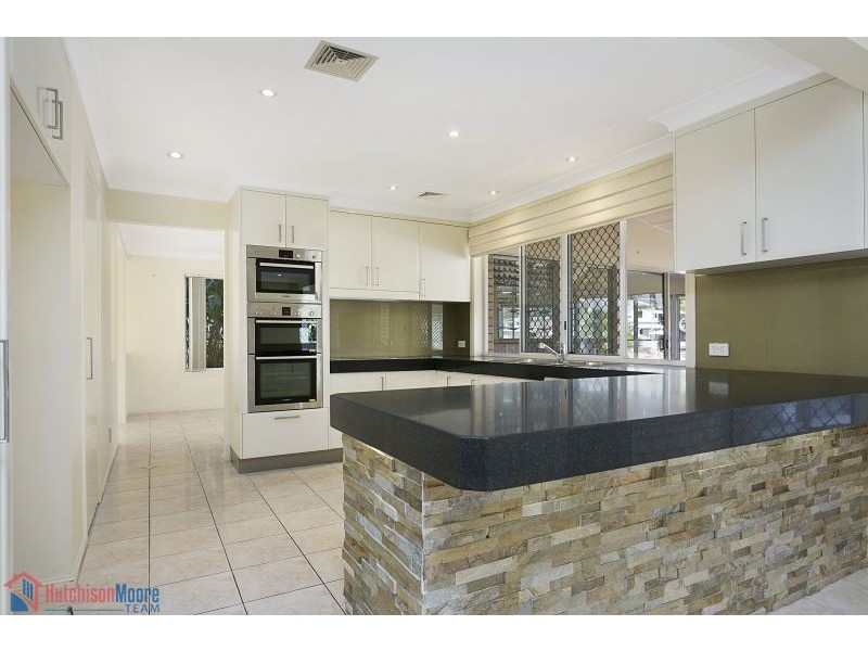 4 Boom Crt, Birkdale QLD 4159