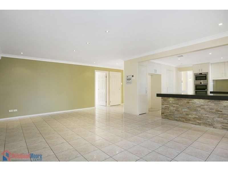 4 Boom Crt, Birkdale QLD 4159