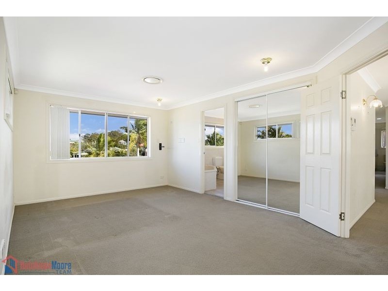 4 Boom Crt, Birkdale QLD 4159