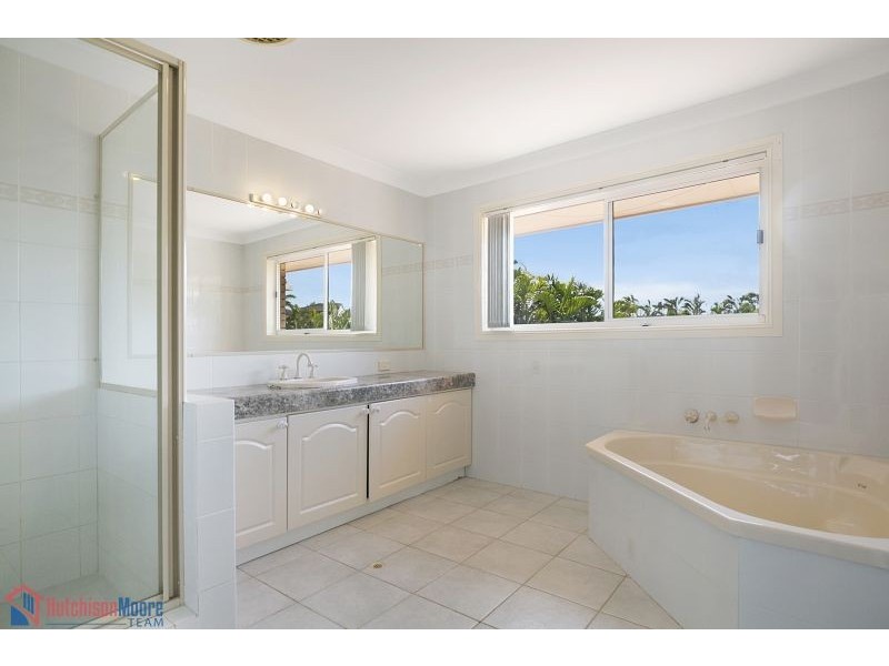 4 Boom Crt, Birkdale QLD 4159