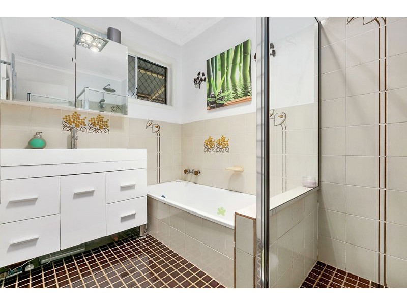 108 Bailey Road, Birkdale QLD 4159