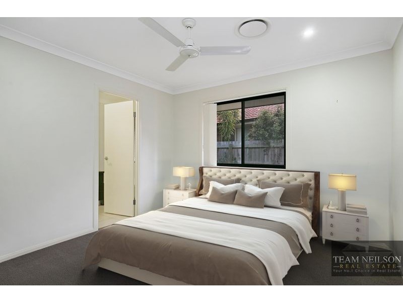 68 Ebony Crescent, Redland Bay QLD 4165