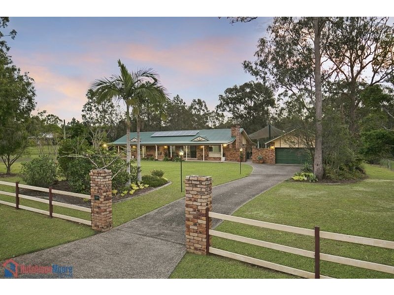 19 Tipuana Drive, Capalaba QLD 4157