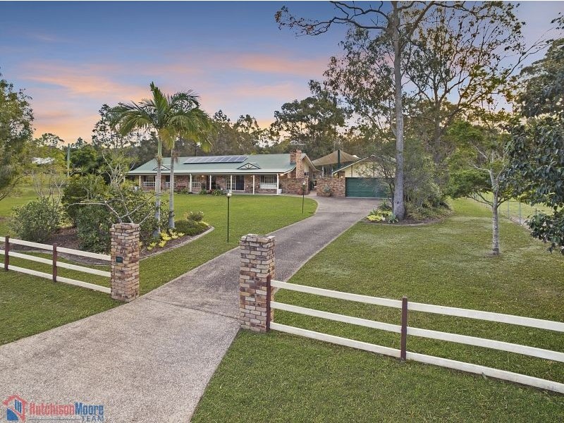 19 Tipuana Drive, Capalaba QLD 4157