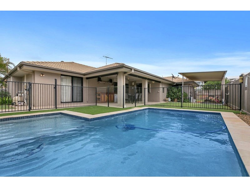 4 Hayman Street, Redland Bay QLD 4165