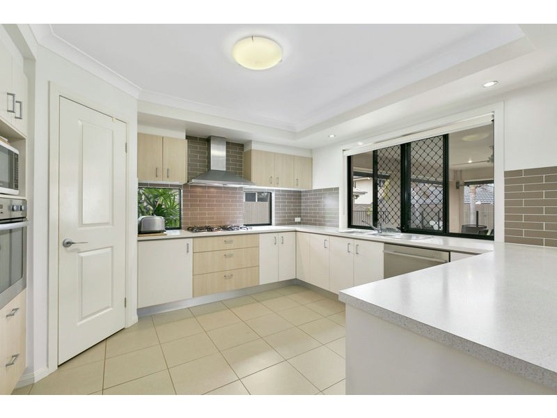 4 Hayman Street, Redland Bay QLD 4165