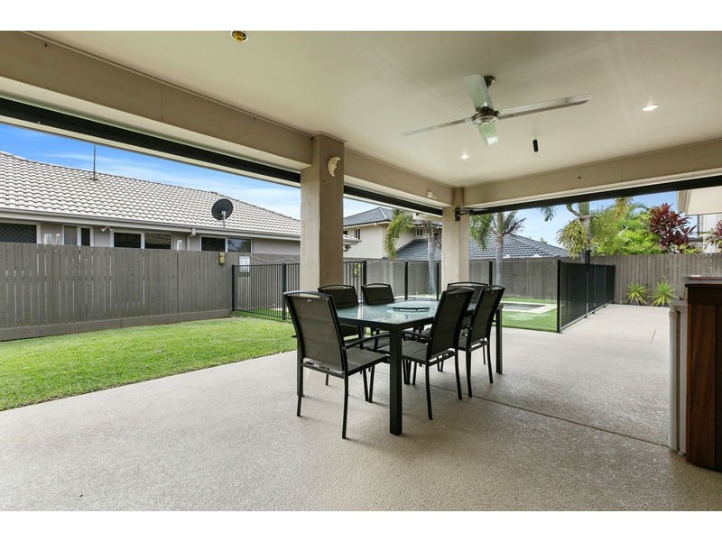4 Hayman Street, Redland Bay QLD 4165