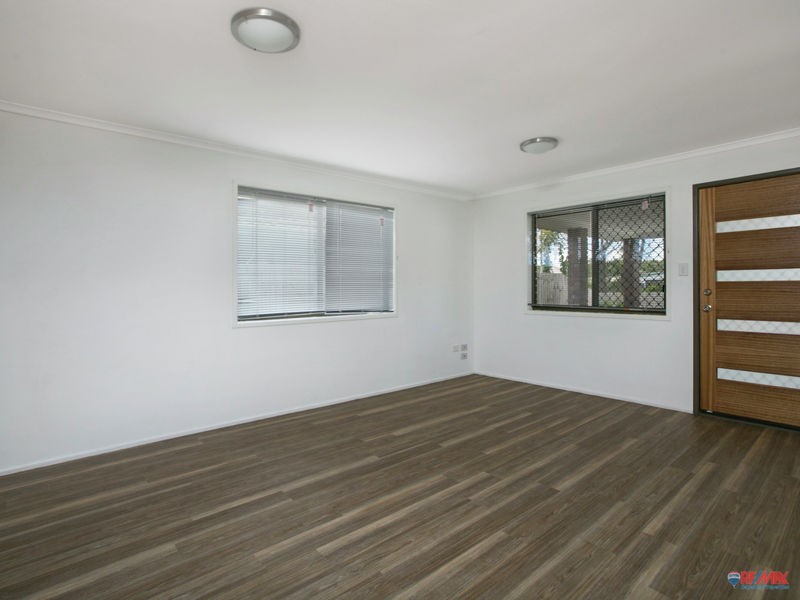 207 Dart Street, Redland Bay QLD 4165