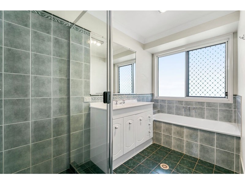 14 Ridgevale Street, Victoria Point QLD 4165