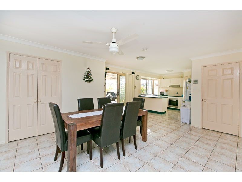 56 School Road, Victoria Point QLD 4165