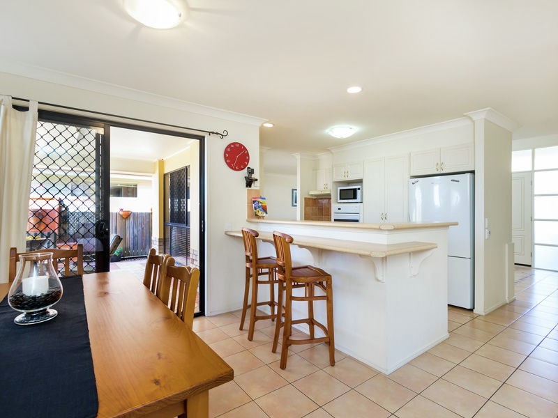 5 Ensign St, Carindale QLD 4152