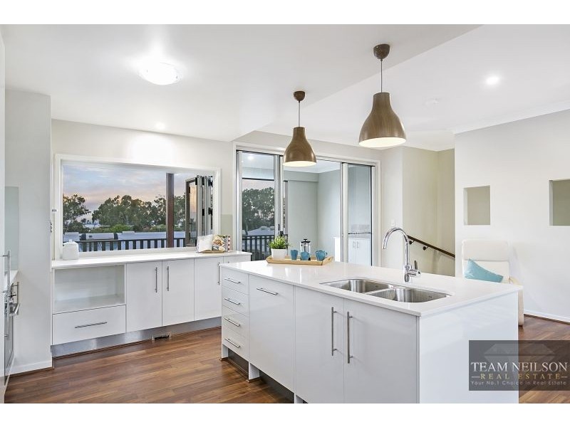 4/16 Bainbridge Street, Ormiston QLD 4160