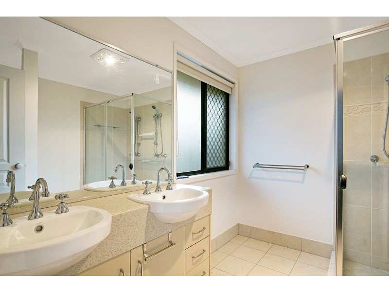 6 Pontiac Street, Thornlands QLD 4164