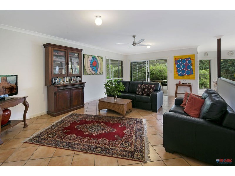 11 Tipuana Drive, Capalaba QLD 4157