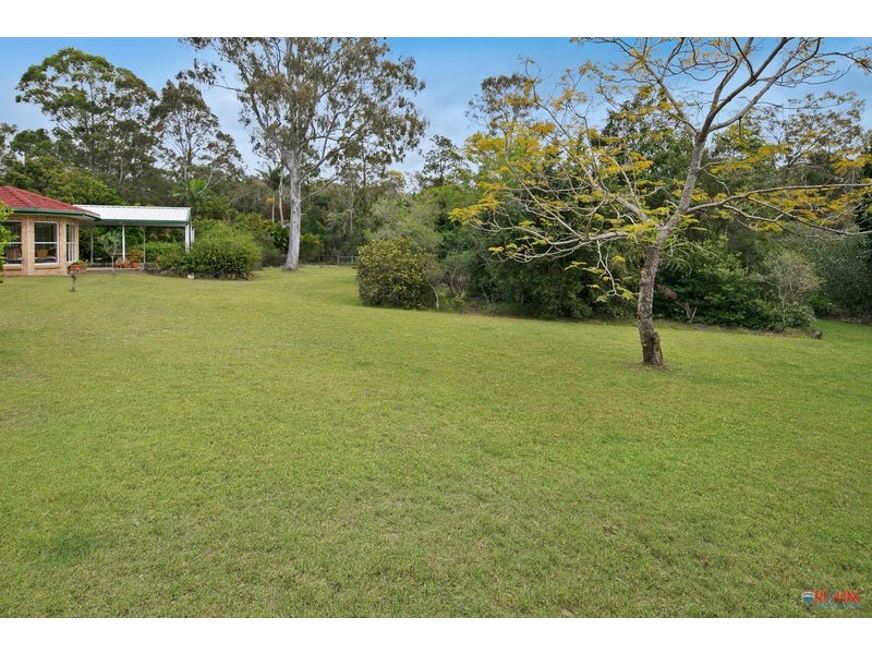 11 Tipuana Drive, Capalaba QLD 4157