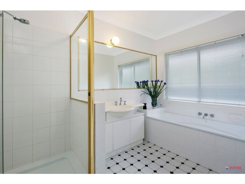 11 Tipuana Drive, Capalaba QLD 4157