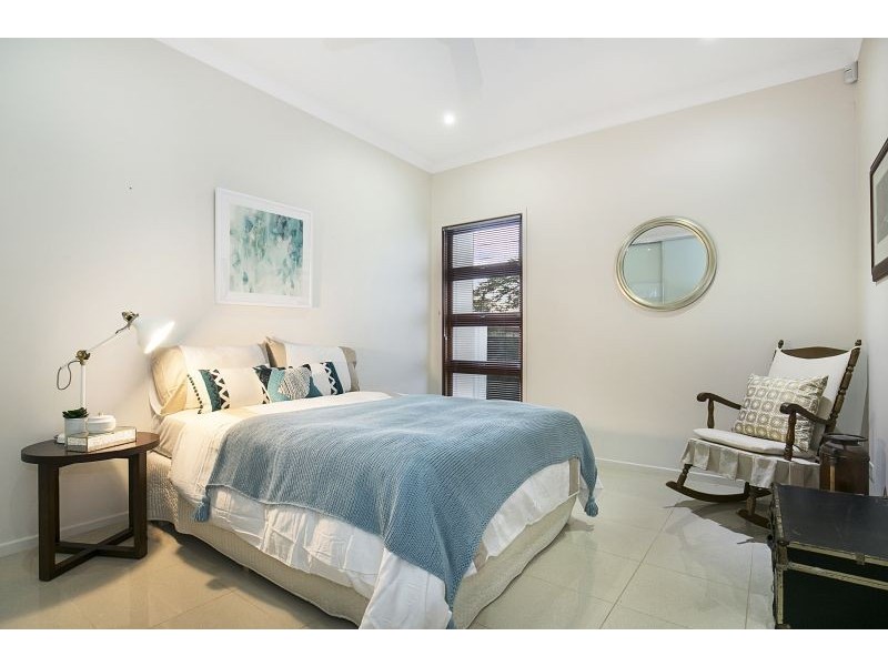 26 Alkoomie Street, Wynnum QLD 4178