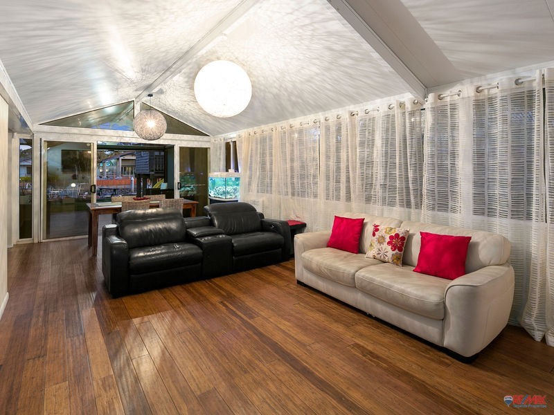 67 Dorsal Drive, Birkdale QLD 4159