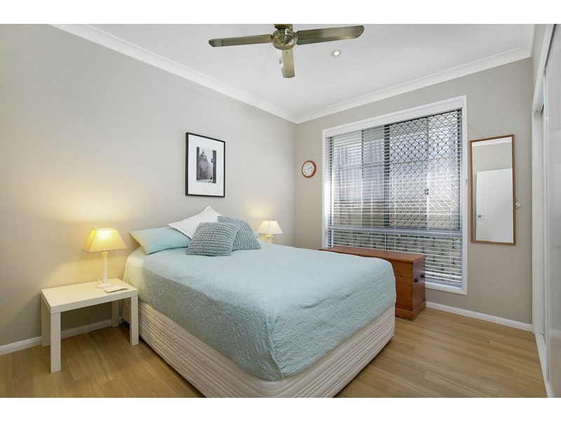 7 Magnetic Place, Redland Bay QLD 4165