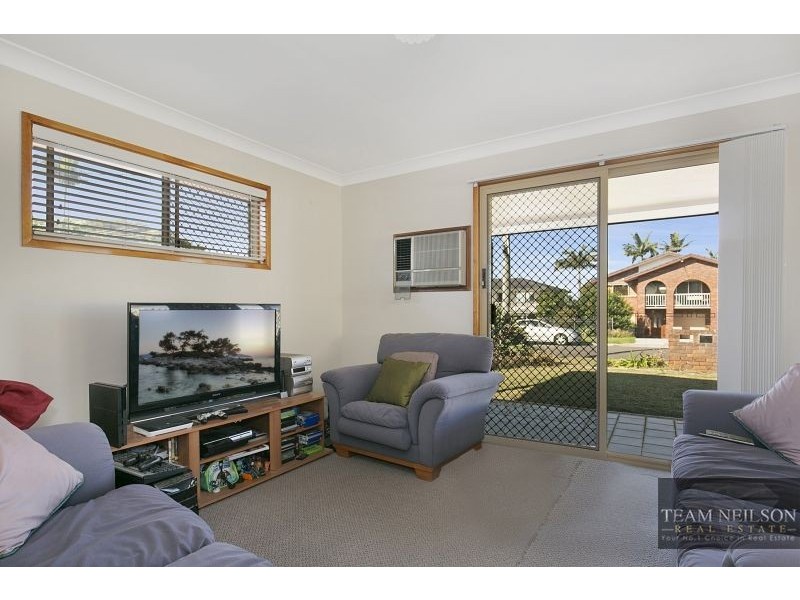 218 James Street, Redland Bay QLD 4165