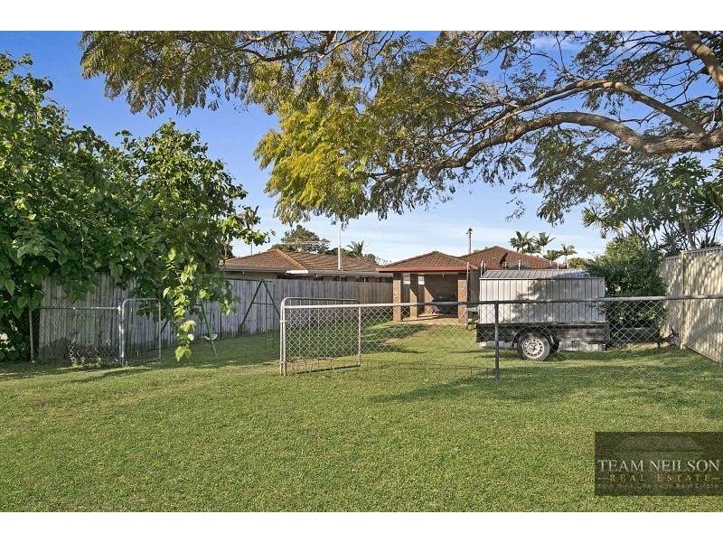 218 James Street, Redland Bay QLD 4165