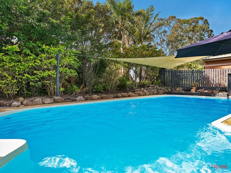 16 Hampshire Cr, Alexandra Hills QLD 4161