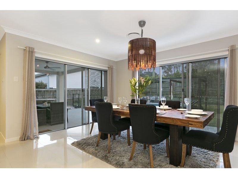 16 Lydia Place, Gumdale QLD 4154