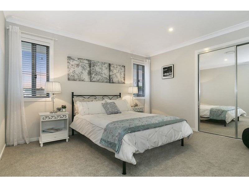 16 Lydia Place, Gumdale QLD 4154