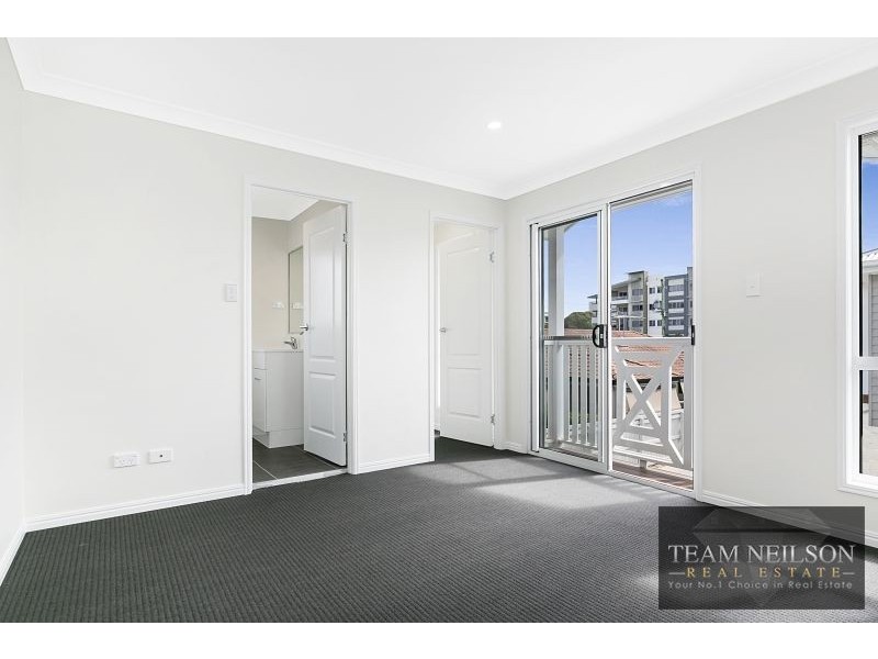 Units 1-5 159 Middle Street, Cleveland QLD 4163