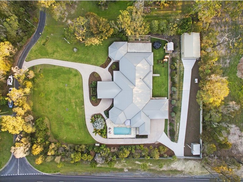 1 Honeysuckle Court, Cornubia QLD 4130