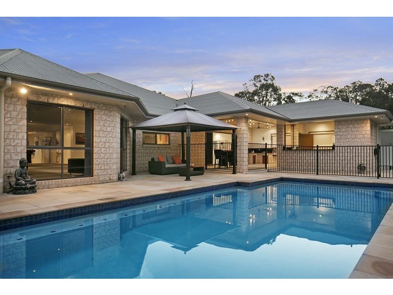 1 Honeysuckle Court, Cornubia QLD 4130