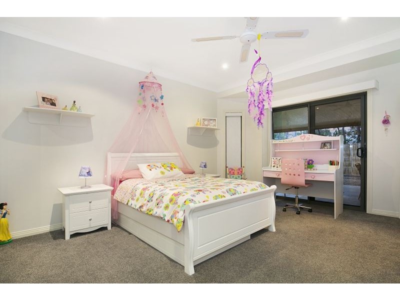 1 Honeysuckle Court, Cornubia QLD 4130