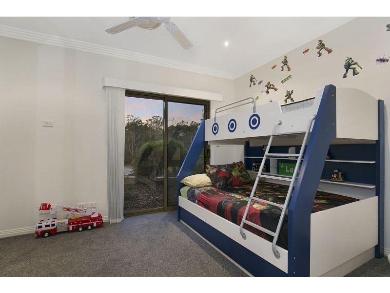 1 Honeysuckle Court, Cornubia QLD 4130