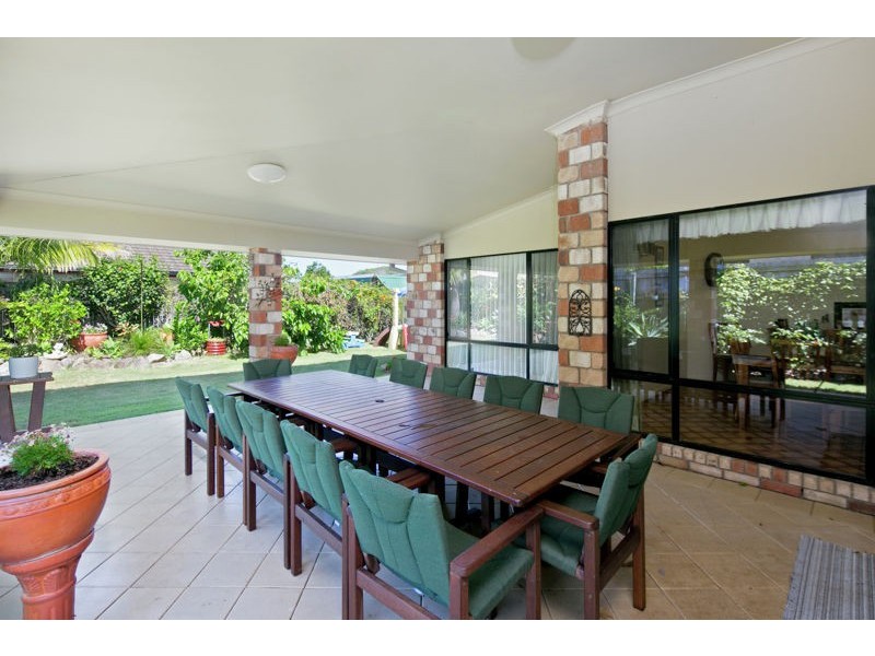 33 Gretchen Cct, Thornlands QLD 4164