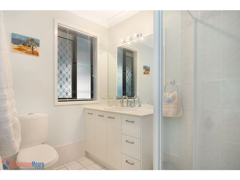 9 Kate Court, Victoria Point QLD 4165