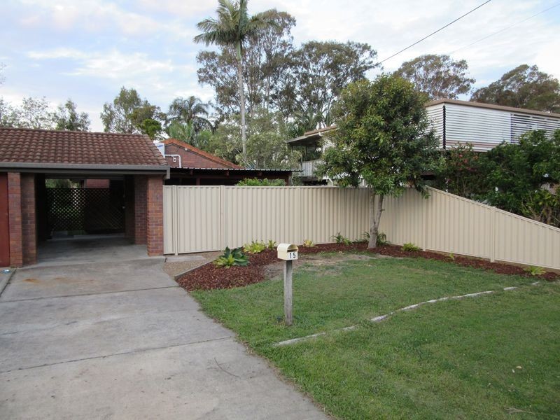 15 Leon Street, Thorneside QLD 4158