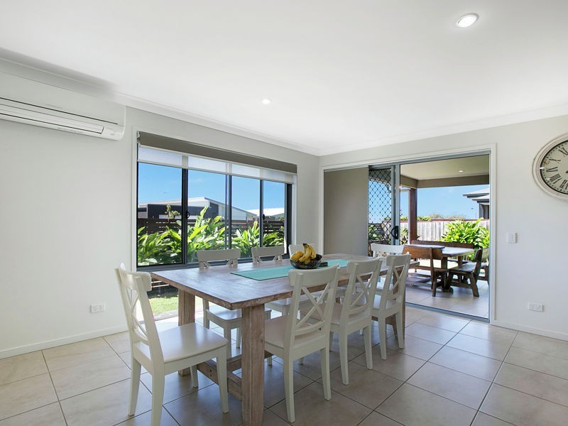 7 Rowe Cres, Thornlands QLD 4164