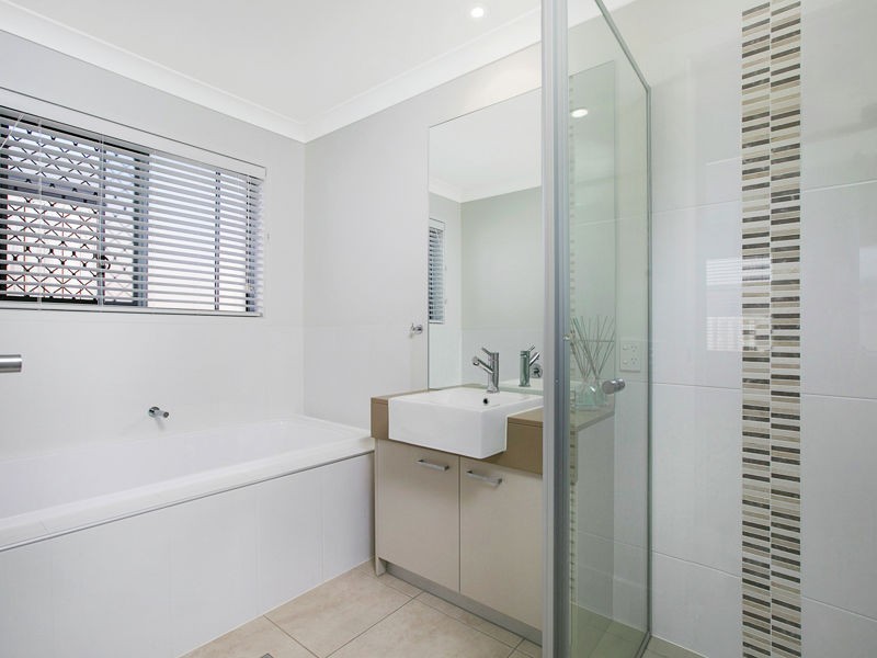 7 Rowe Cres, Thornlands QLD 4164