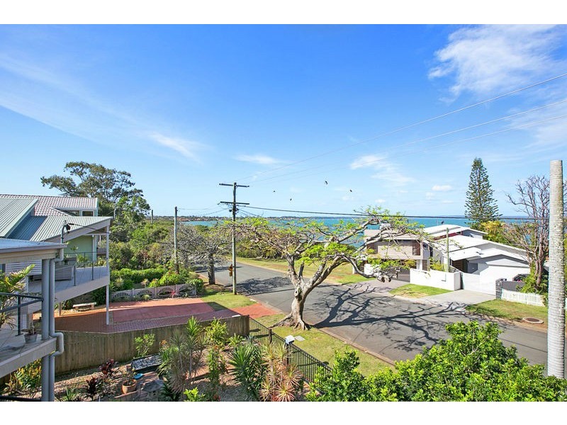13 Broadwater Terrace, Redland Bay QLD 4165