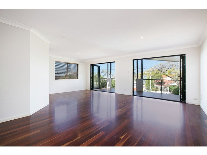 13 Broadwater Terrace, Redland Bay QLD 4165