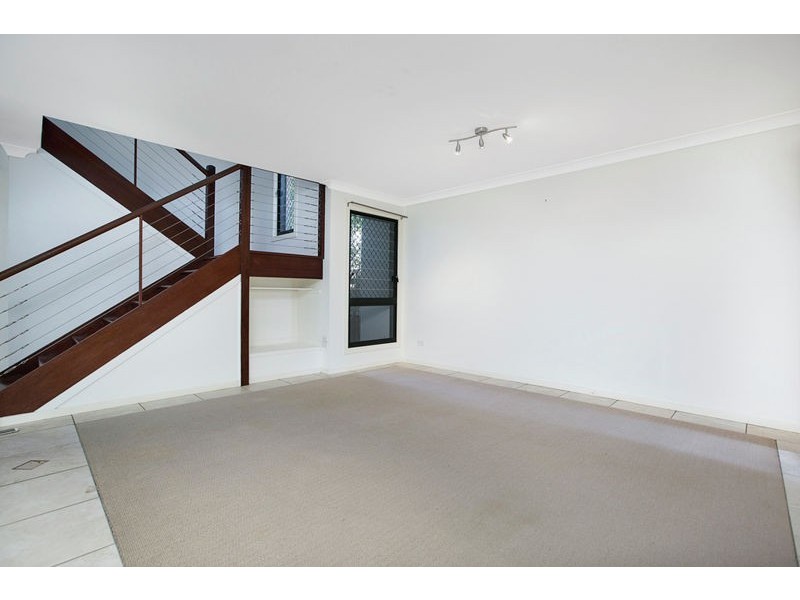 13 Broadwater Terrace, Redland Bay QLD 4165