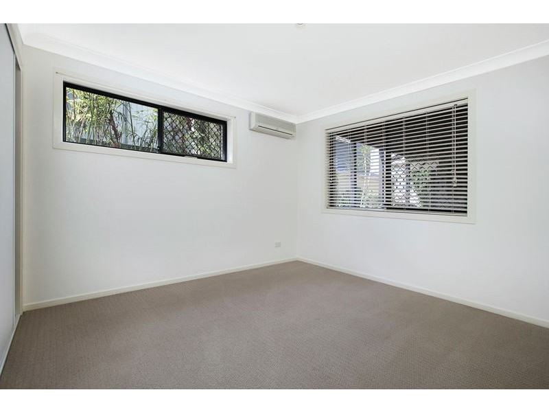 13 Broadwater Terrace, Redland Bay QLD 4165