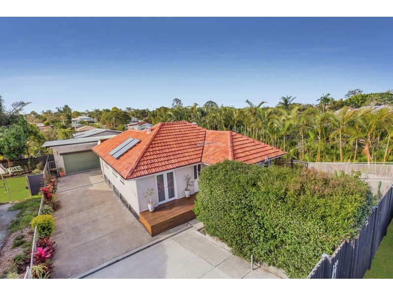 323 Preston Road, Wynnum West QLD 4178