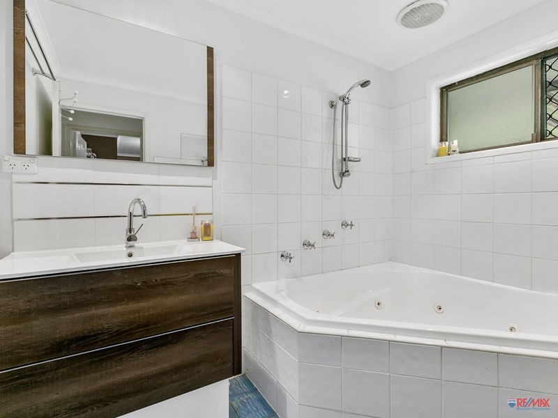 633 Old Cleveland Road, East, Wellington Point QLD 4160