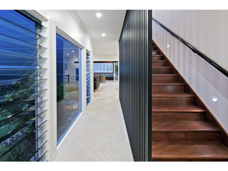 16 Capella Drive, Redland Bay QLD 4165