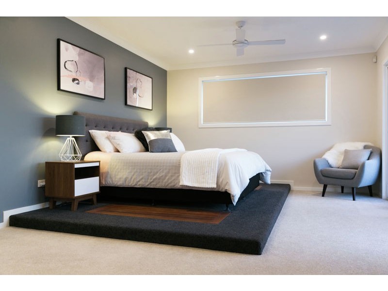 16 Capella Drive, Redland Bay QLD 4165