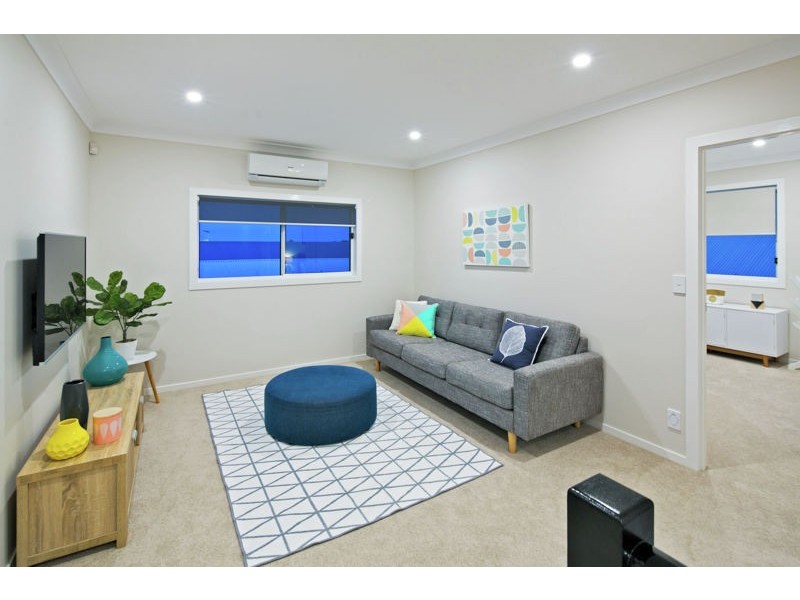 16 Capella Drive, Redland Bay QLD 4165