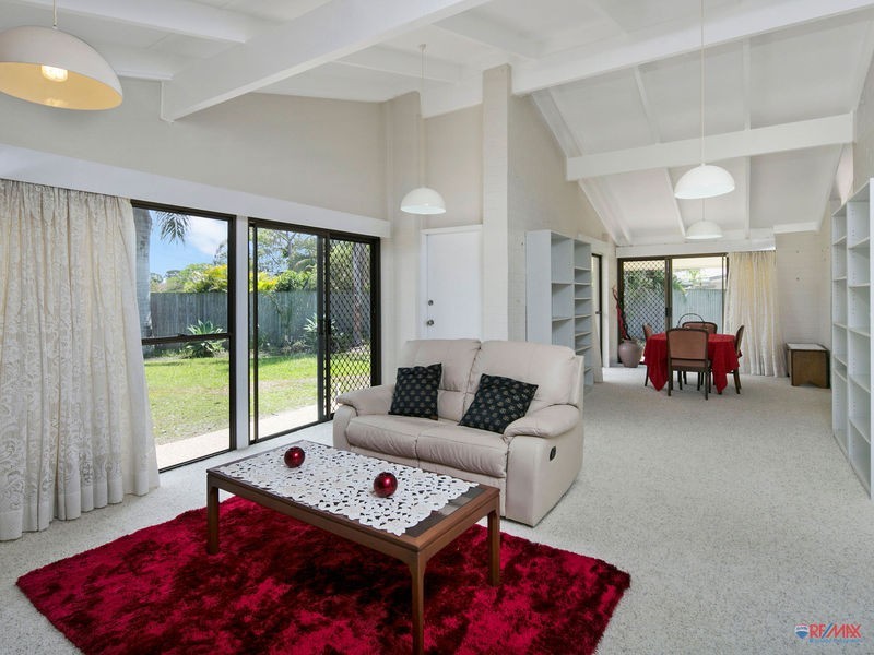 39 Whitehall Avenue, Birkdale QLD 4159