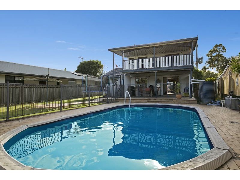 19 Lisa St, Redland Bay QLD 4165