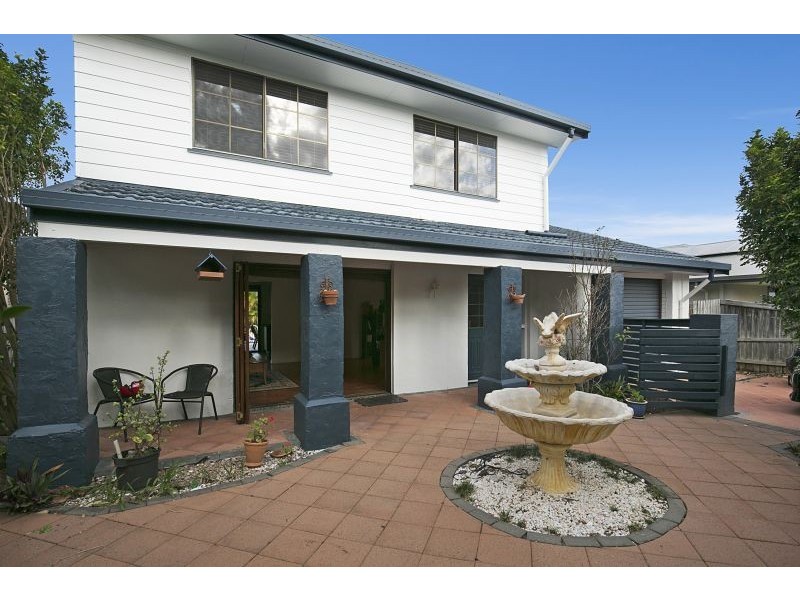 19 Lisa St, Redland Bay QLD 4165